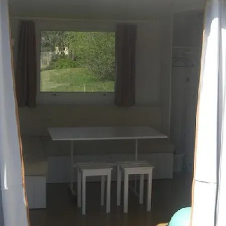 Mobil Confortable Avec Terrasse En Charente-maritime - Api-1-52-690