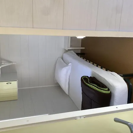 Mobil Confortable Avec Terrasse En Charente-maritime - Api-1-52-690 Campingplatz *